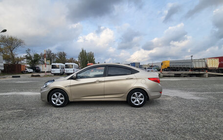 Hyundai Solaris II рестайлинг, 2011 год, 970 000 рублей, 3 фотография