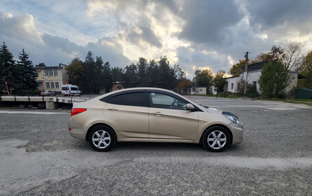 Hyundai Solaris II рестайлинг, 2011 год, 970 000 рублей, 9 фотография