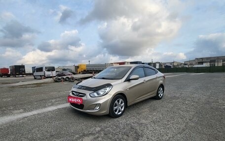 Hyundai Solaris II рестайлинг, 2011 год, 970 000 рублей, 5 фотография