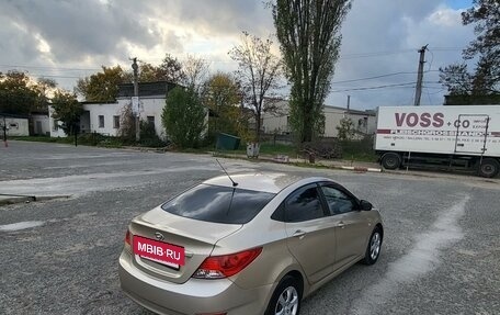 Hyundai Solaris II рестайлинг, 2011 год, 970 000 рублей, 14 фотография