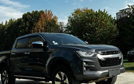 Isuzu D-Max, 2022 год, 3 620 000 рублей, 2 фотография