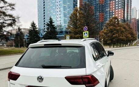 Volkswagen Tiguan II, 2019 год, 2 770 000 рублей, 5 фотография