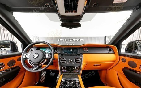 Rolls-Royce Cullinan, 2019 год, 41 200 000 рублей, 10 фотография