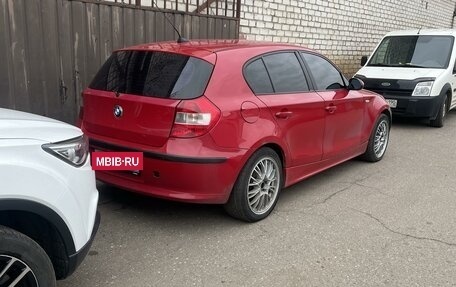 BMW 1 серия, 2004 год, 550 000 рублей, 3 фотография