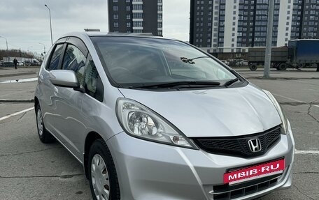 Honda Fit III, 2012 год, 1 070 000 рублей, 2 фотография