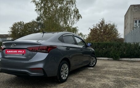 Hyundai Solaris II рестайлинг, 2019 год, 1 730 000 рублей, 2 фотография