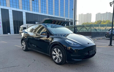 Tesla Model Y I, 2021 год, 4 100 000 рублей, 9 фотография