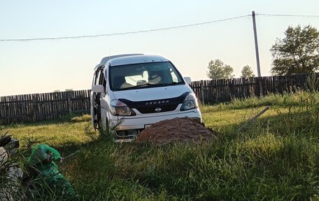 Nissan Serena II, 2001 год, 600 000 рублей, 7 фотография