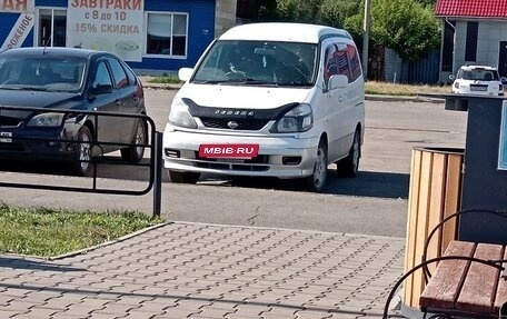 Nissan Serena II, 2001 год, 600 000 рублей, 8 фотография