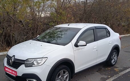 Renault Logan II, 2019 год, 1 320 000 рублей, 2 фотография