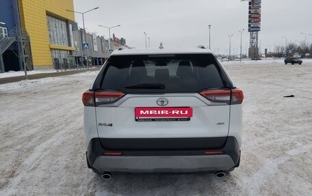 Toyota RAV4, 2020 год, 3 500 000 рублей, 8 фотография