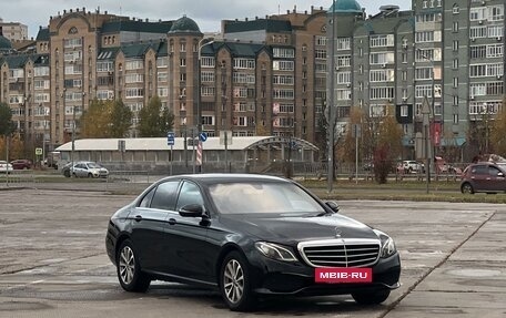 Mercedes-Benz E-Класс, 2018 год, 2 390 000 рублей, 7 фотография