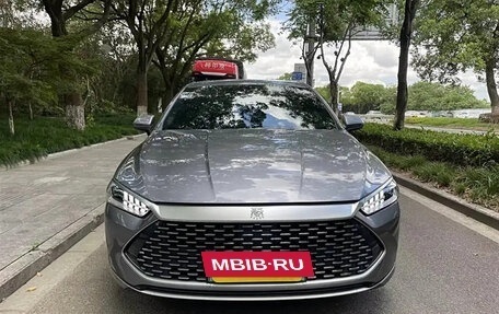 BYD Qin, 2021 год, 1 400 000 рублей, 2 фотография