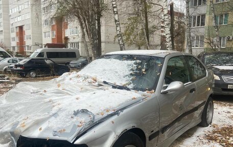 BMW 3 серия, 1998 год, 140 000 рублей, 1 фотография