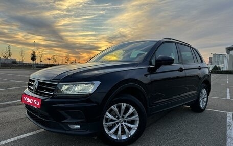 Volkswagen Tiguan II, 2019 год, 2 450 000 рублей, 2 фотография