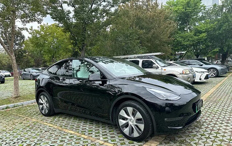 Tesla Model Y I, 2021 год, 3 800 000 рублей, 2 фотография