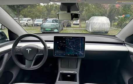 Tesla Model Y I, 2021 год, 3 800 000 рублей, 7 фотография