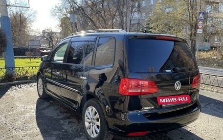 Volkswagen Touran III, 2012 год, 1 250 000 рублей, 4 фотография