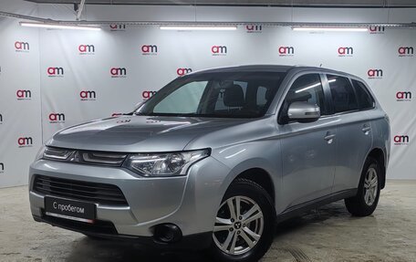 Mitsubishi Outlander III рестайлинг 3, 2013 год, 1 299 000 рублей, 3 фотография