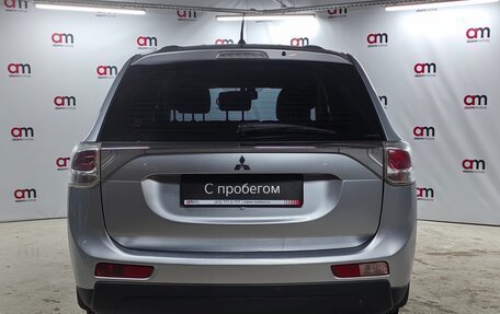 Mitsubishi Outlander III рестайлинг 3, 2013 год, 1 299 000 рублей, 5 фотография