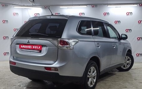 Mitsubishi Outlander III рестайлинг 3, 2013 год, 1 299 000 рублей, 4 фотография