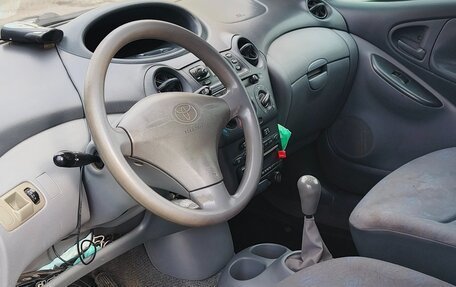 Toyota Yaris I рестайлинг, 2002 год, 245 000 рублей, 7 фотография