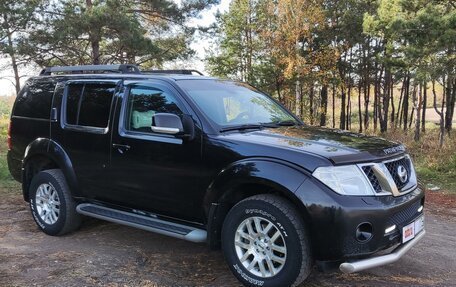 Nissan Pathfinder, 2011 год, 1 850 000 рублей, 3 фотография