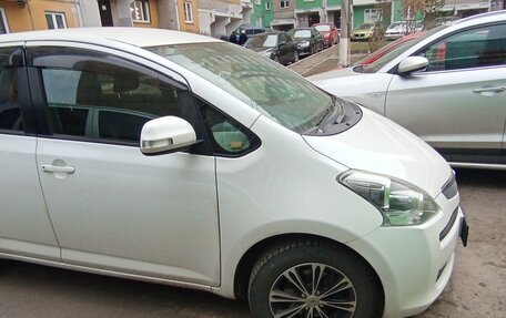 Toyota Ractis I, 2010 год, 1 000 000 рублей, 2 фотография