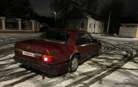 Mercedes-Benz E-Класс, 1993 год, 140 000 рублей, 3 фотография