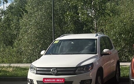 Volkswagen Tiguan I, 2011 год, 1 290 000 рублей, 2 фотография