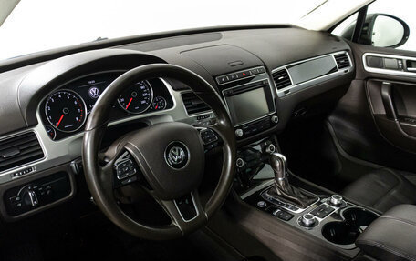 Volkswagen Touareg III, 2015 год, 3 139 874 рублей, 11 фотография