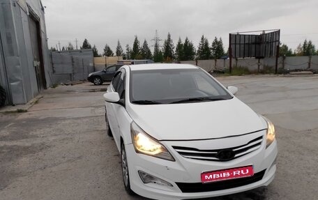 Hyundai Solaris II рестайлинг, 2015 год, 750 000 рублей, 1 фотография