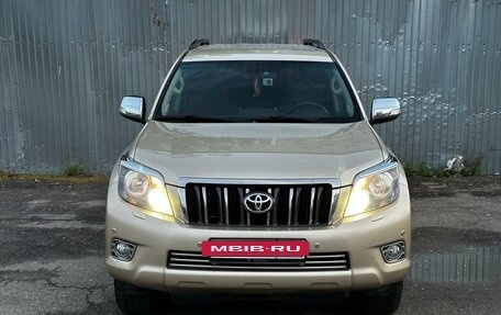 Toyota Land Cruiser Prado 150 рестайлинг 2, 2012 год, 3 069 000 рублей, 3 фотография