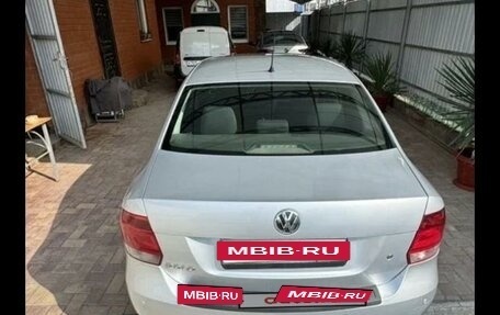 Volkswagen Polo VI (EU Market), 2012 год, 800 000 рублей, 2 фотография