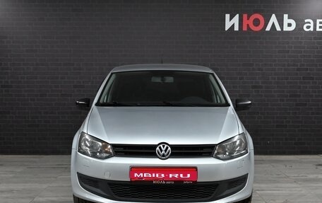 Volkswagen Polo VI (EU Market), 2011 год, 710 000 рублей, 2 фотография