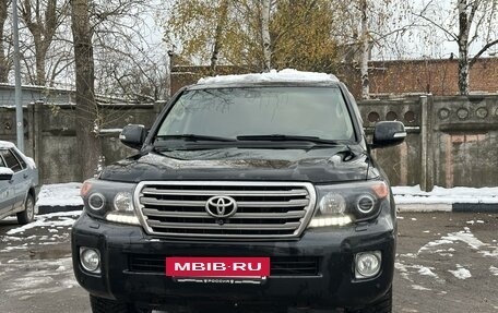 Toyota Land Cruiser 200, 2014 год, 3 340 000 рублей, 2 фотография