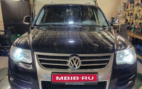 Volkswagen Touareg III, 2006 год, 1 500 000 рублей, 1 фотография