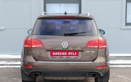 Volkswagen Touareg III, 2010 год, 1 999 000 рублей, 6 фотография