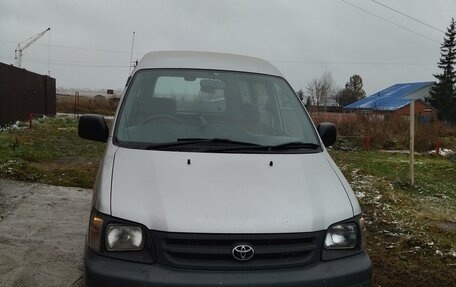 Toyota Town Ace III, 2003 год, 650 000 рублей, 2 фотография