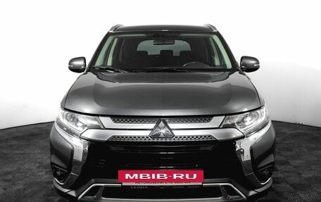 Mitsubishi Outlander III рестайлинг 3, 2019 год, 2 500 000 рублей, 2 фотография