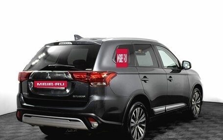 Mitsubishi Outlander III рестайлинг 3, 2019 год, 2 500 000 рублей, 5 фотография