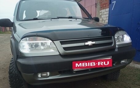 Chevrolet Niva I рестайлинг, 2005 год, 300 000 рублей, 2 фотография