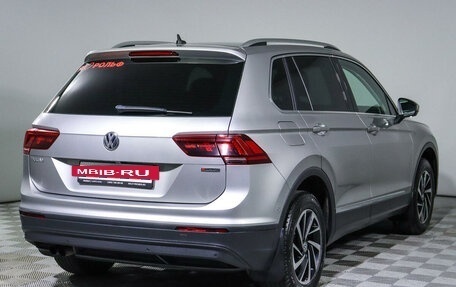 Volkswagen Tiguan II, 2018 год, 2 697 000 рублей, 5 фотография