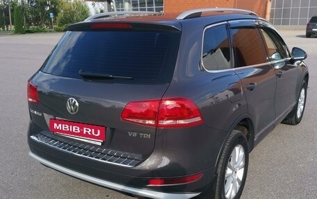 Volkswagen Touareg III, 2011 год, 2 100 000 рублей, 3 фотография