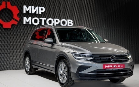 Volkswagen Tiguan II, 2021 год, 3 100 000 рублей, 3 фотография