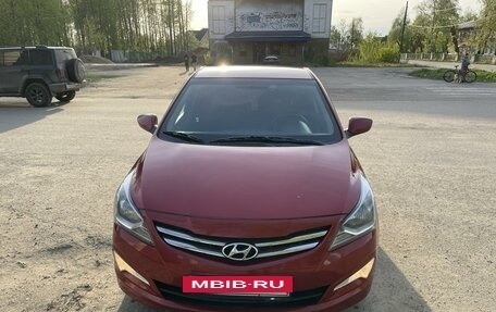 Hyundai Solaris II рестайлинг, 2015 год, 880 000 рублей, 3 фотография