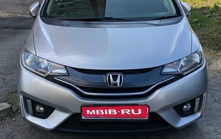 Honda Fit III, 2015 год, 880 000 рублей, 1 фотография