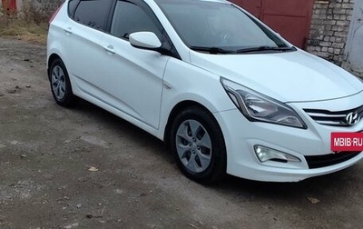 Hyundai Solaris II рестайлинг, 2015 год, 1 120 000 рублей, 1 фотография