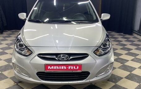 Hyundai Solaris II рестайлинг, 2011 год, 550 000 рублей, 1 фотография