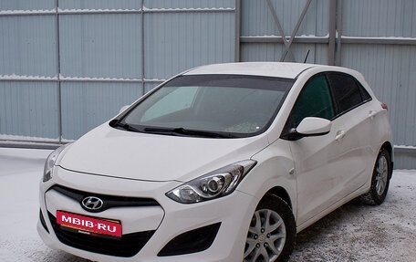 Hyundai i30 II рестайлинг, 2013 год, 820 000 рублей, 1 фотография